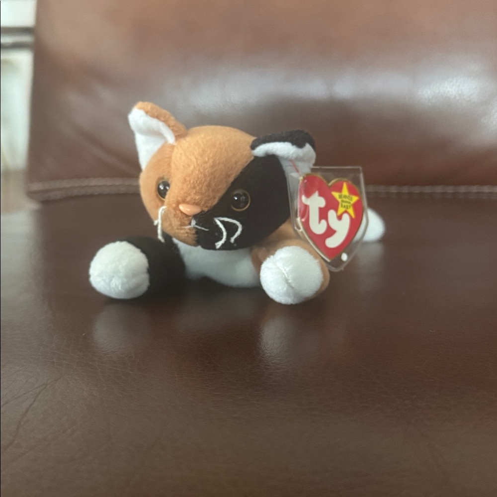 Ty Original Beanie Baby “Chip” the Cat Retired Vintage Stuffed Plush Animal